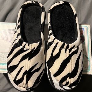 Women’s Zebra Print Slippers